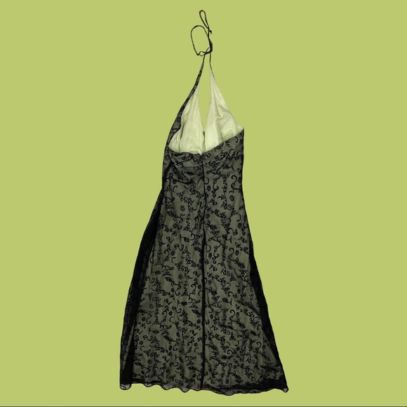 Green and black dress - Picture 4 of 5